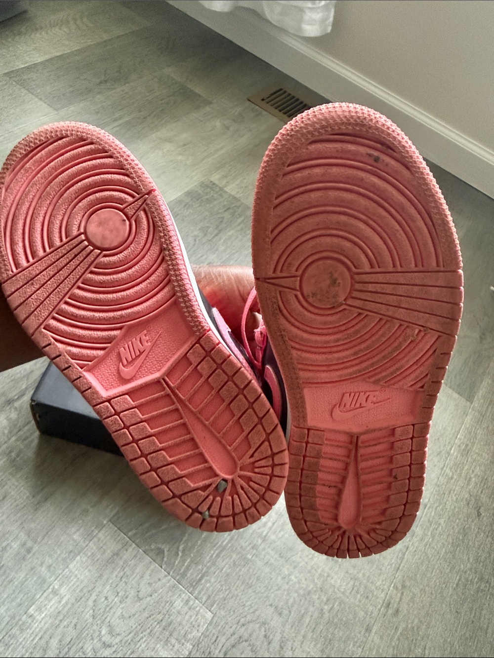 Nike Kids High-Top Sneakers in Pink and Black - Picture 4 of 5